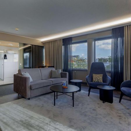 Radisson Blu Marina Palace Hotel, Турку Екстериор снимка