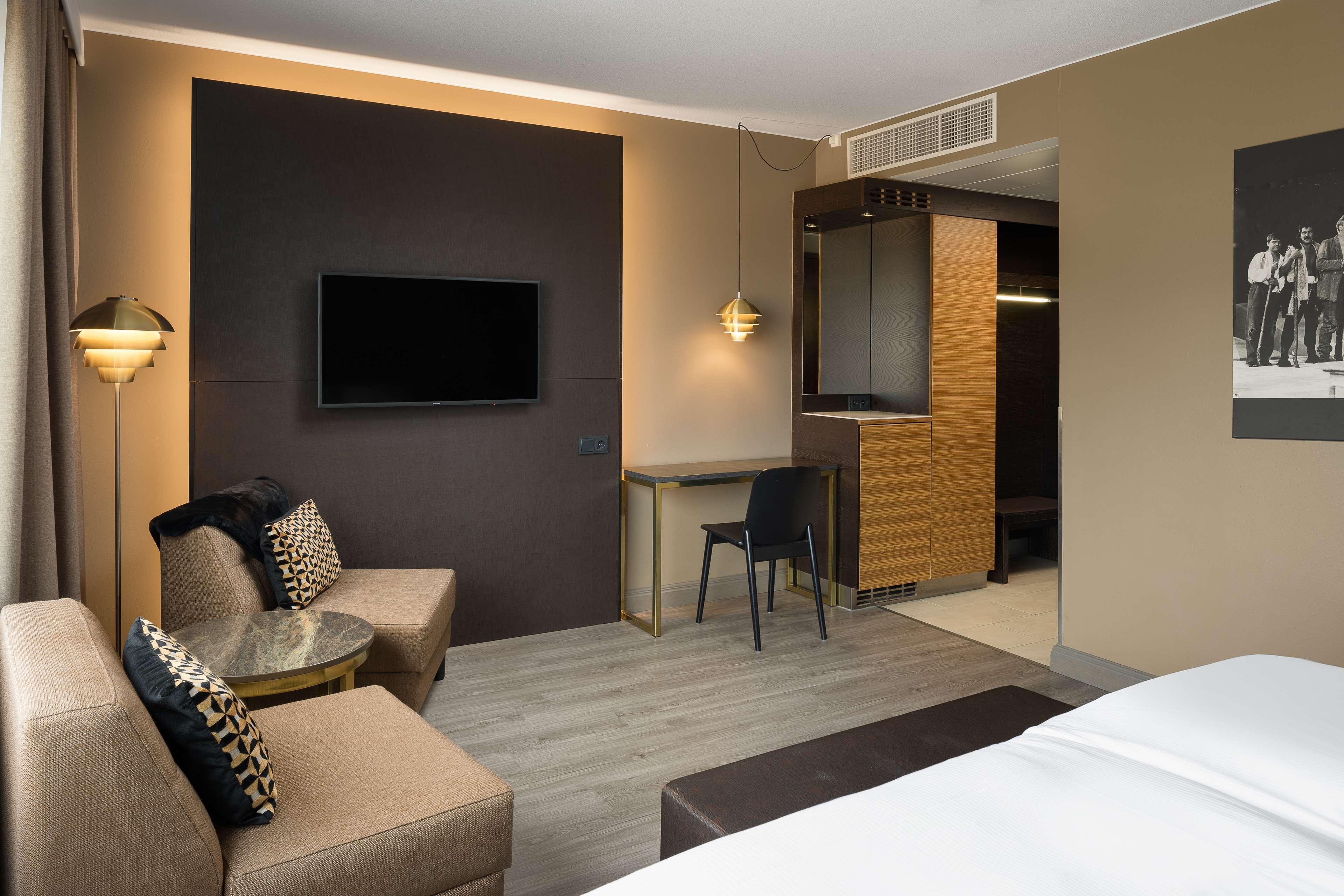 Radisson Blu Marina Palace Hotel, Турку Екстериор снимка