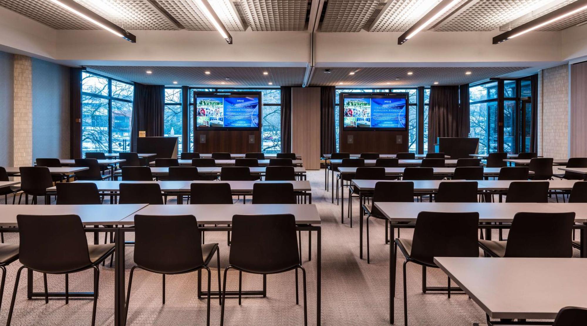 Radisson Blu Marina Palace Hotel, Турку Екстериор снимка