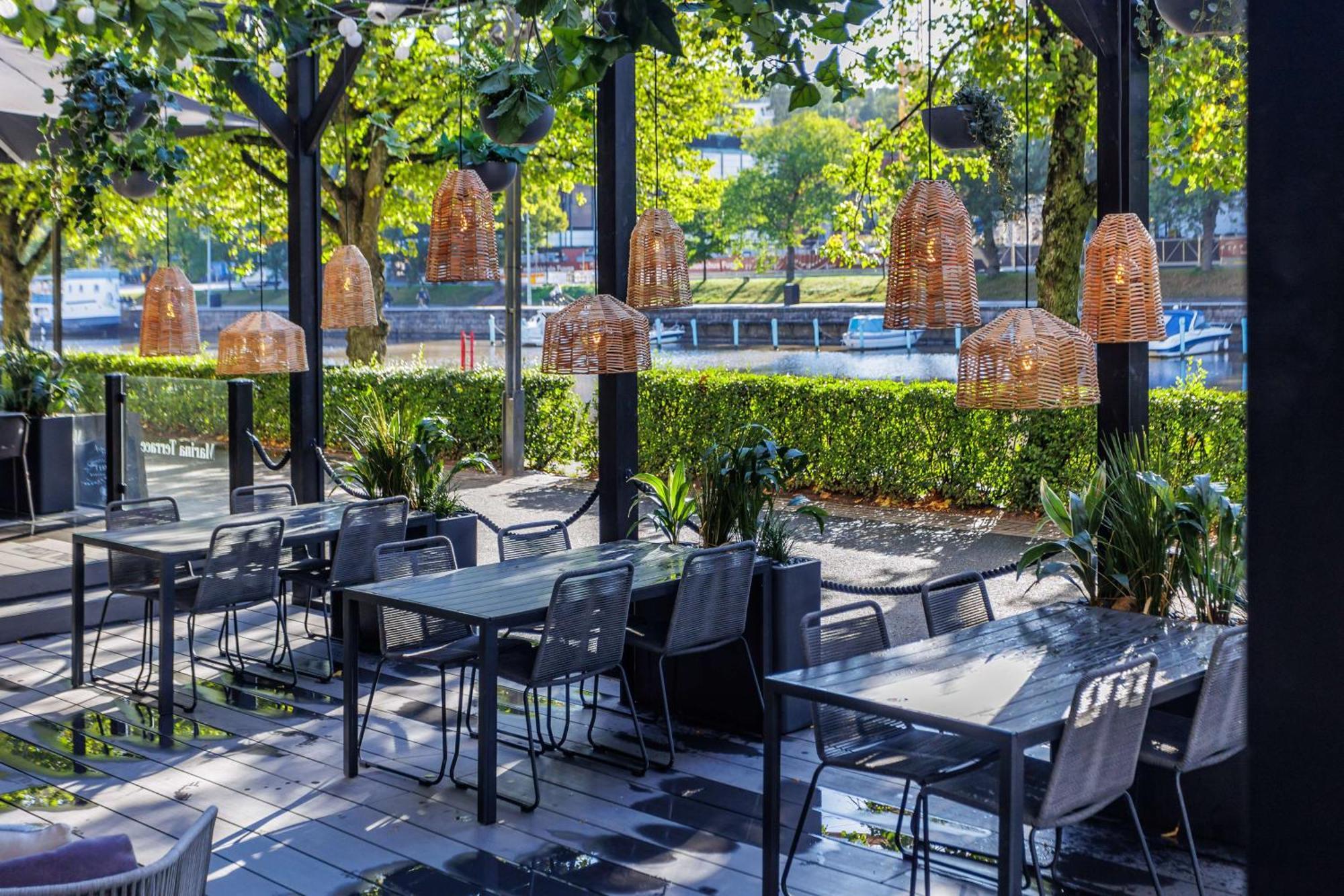 Radisson Blu Marina Palace Hotel, Турку Екстериор снимка